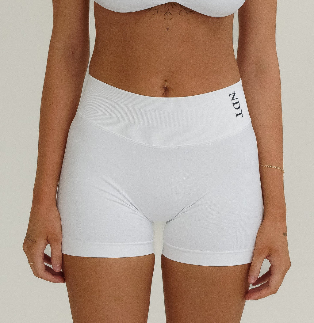 Halo Scrunch Shorts